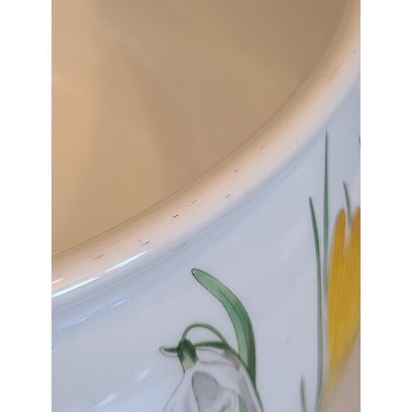 Portmeirion 'The Botanic Garden' 8.5" Round Romantic Vegetable/Salad Bowl Crocus - Picture 13 of 16